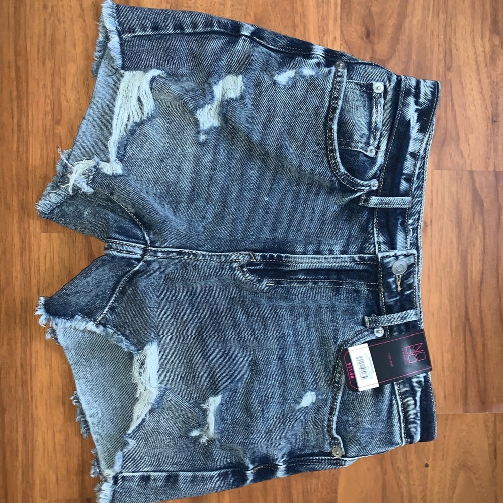 NEW!! No Boundaries ripped shorts